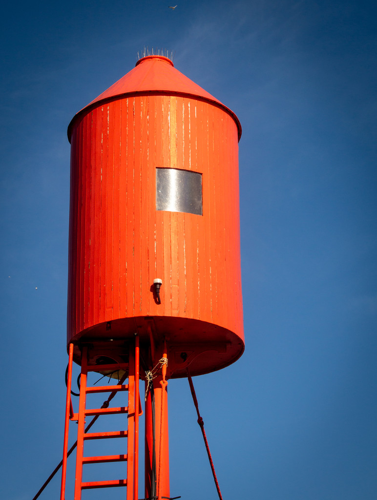 Fowey Lighthouse by swillinbillyflynn