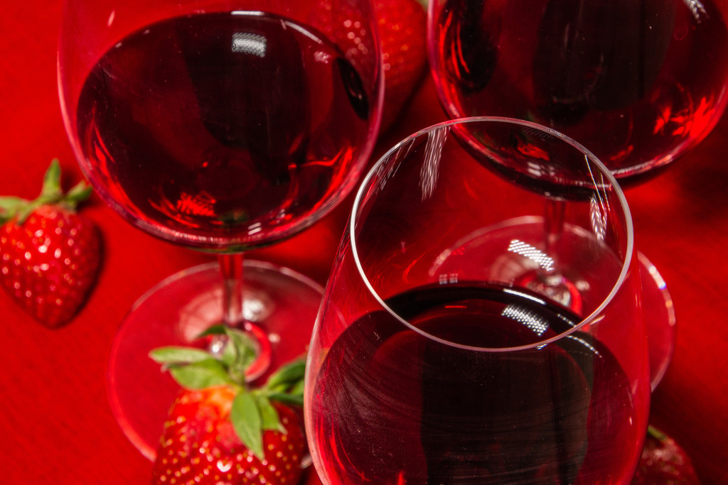 Red Wine and Strawberries by j_kamil