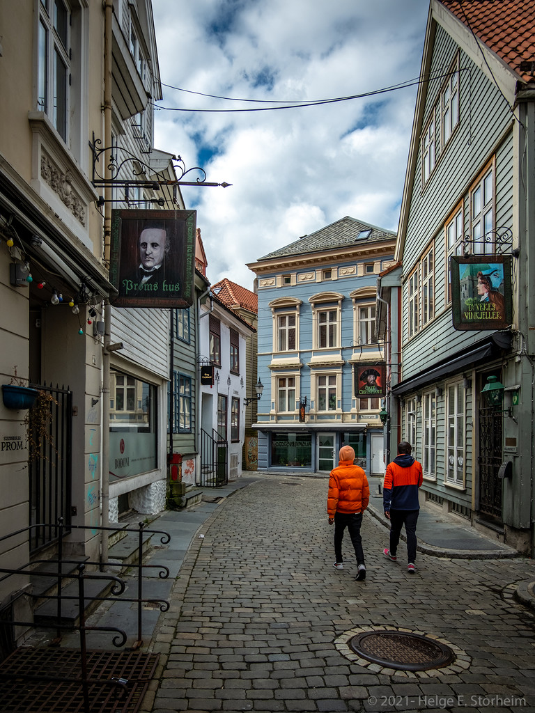 Bergen alleyways by helstor365
