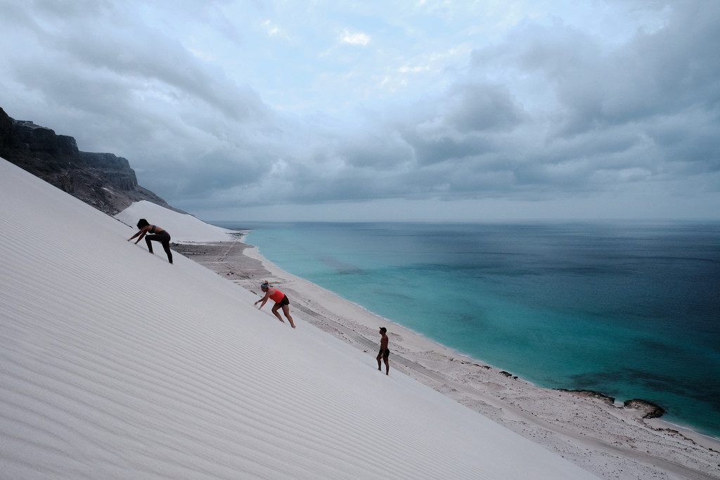 Dune climbing by stefanotrezzi