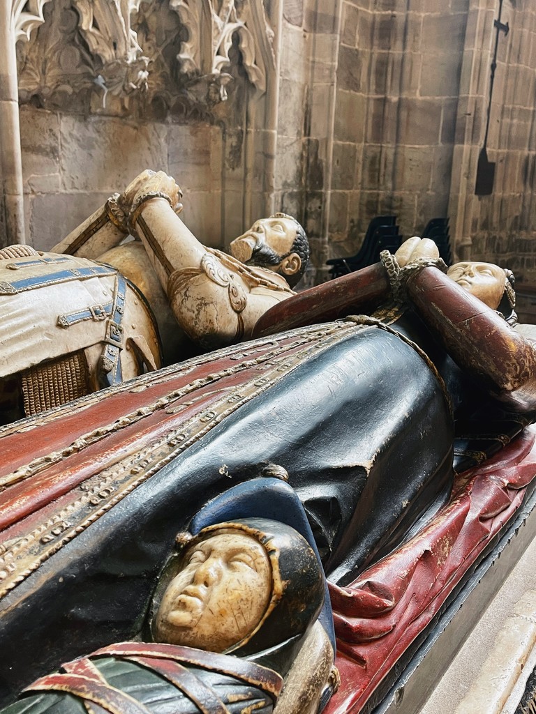 Tomb in Hereford Cathedral by tinley23