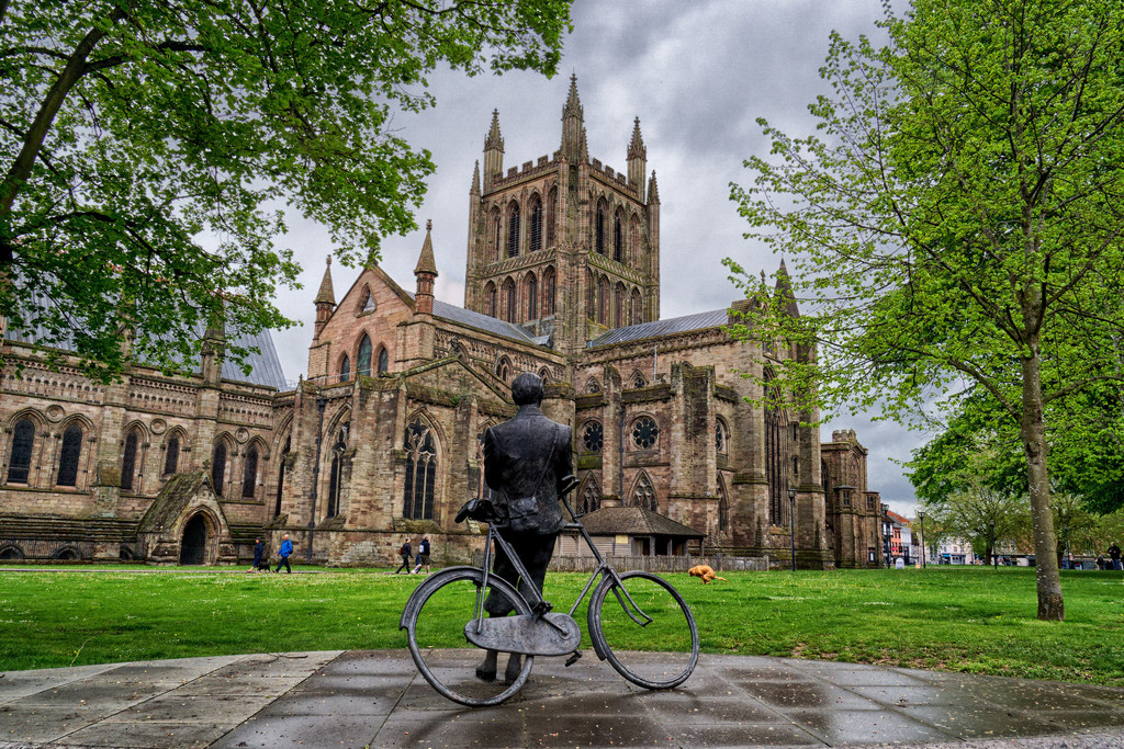 0526 - Hereford Cathedral by bob65