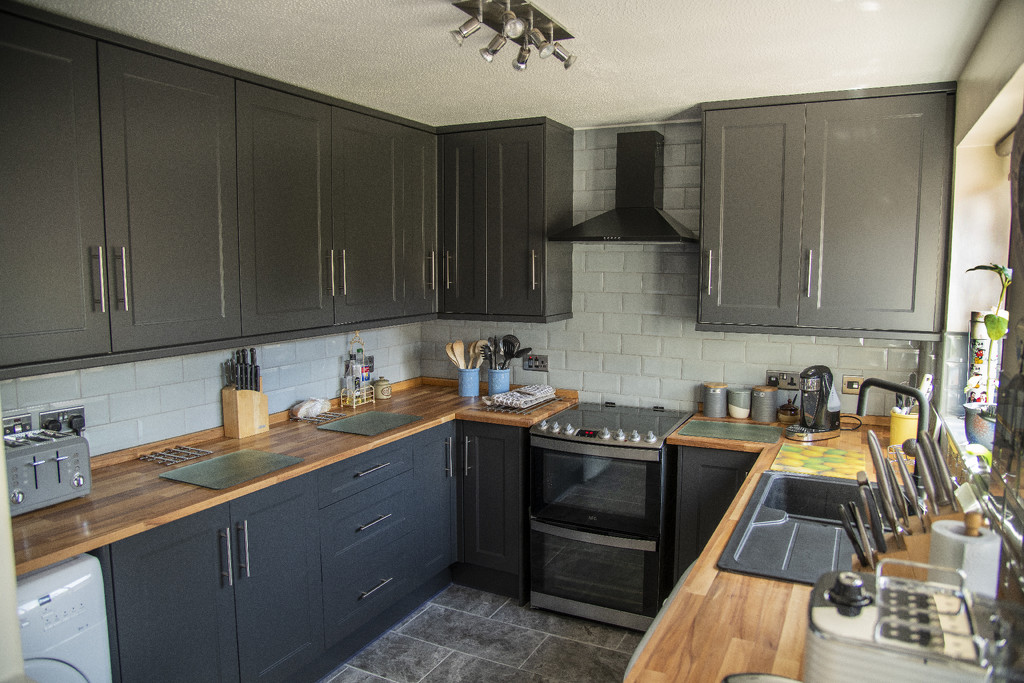 Finished kitchen by clivee