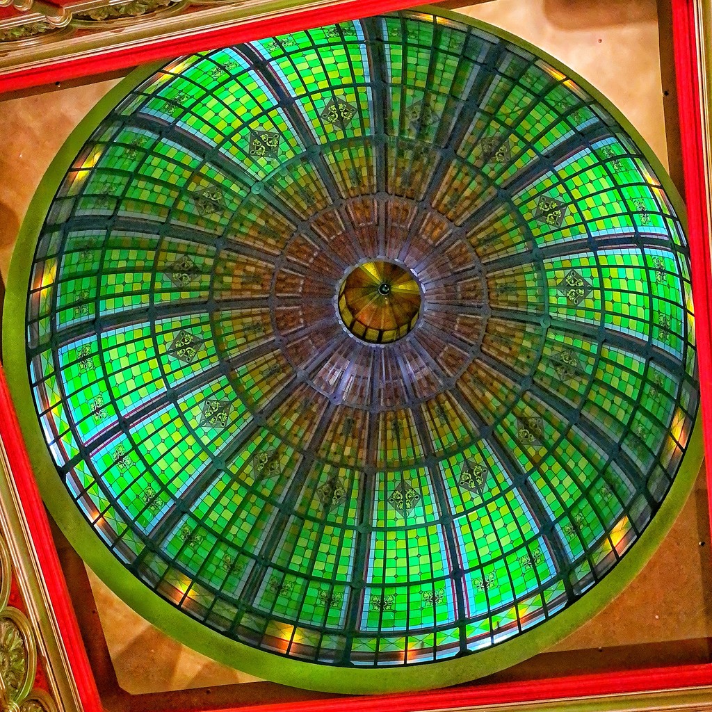Queen Victoria Building,Sydney. Inside dome by johnfalconer