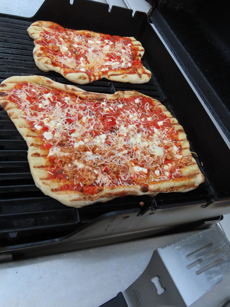 Grilled Pizza by kimhearn