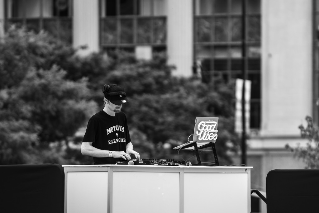 dj by jackies365