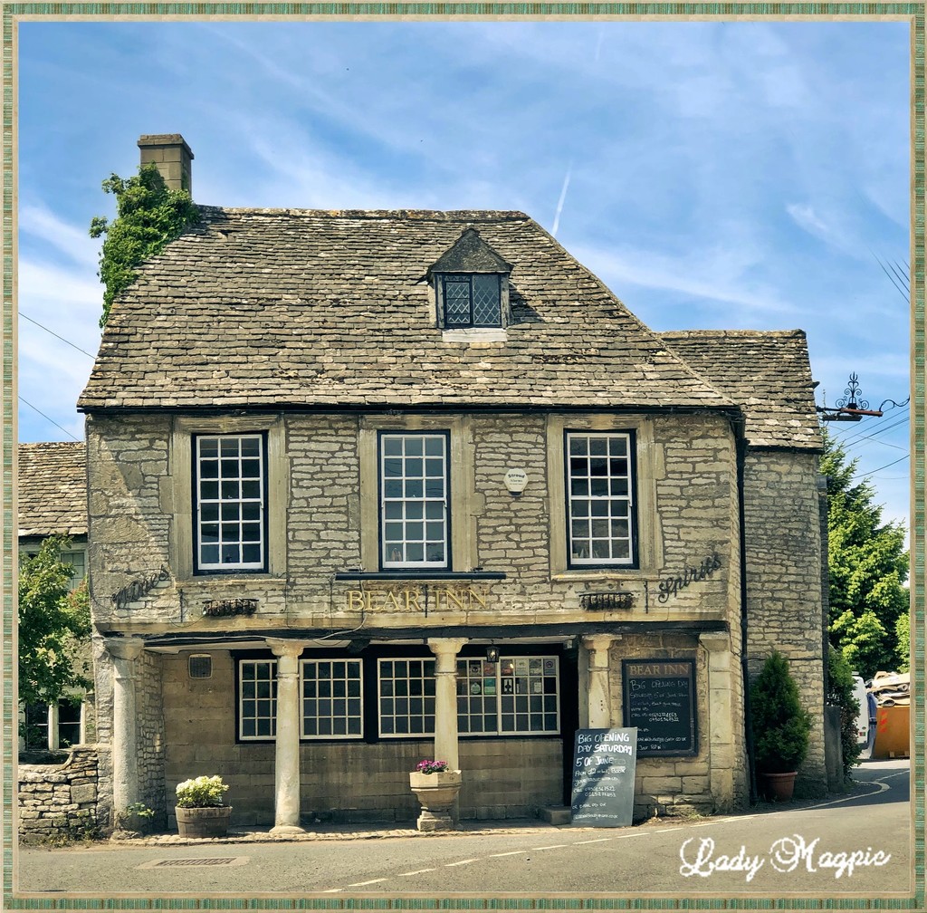 Ye Old Pub by ladymagpie