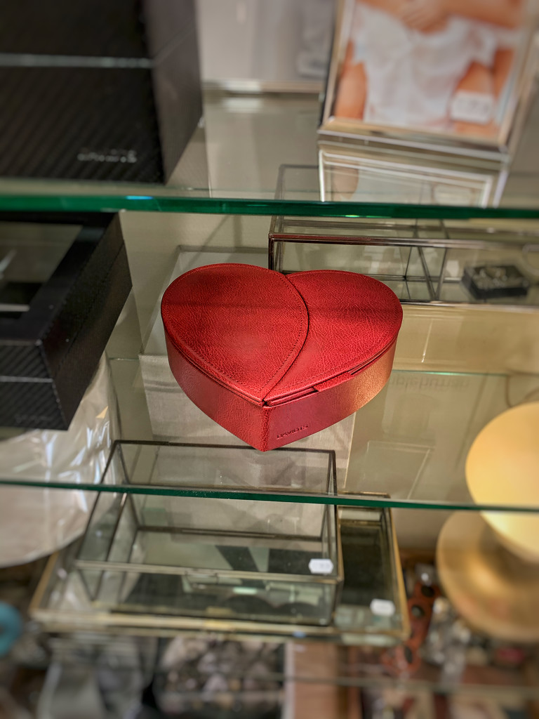 Red heart box.  by cocobella