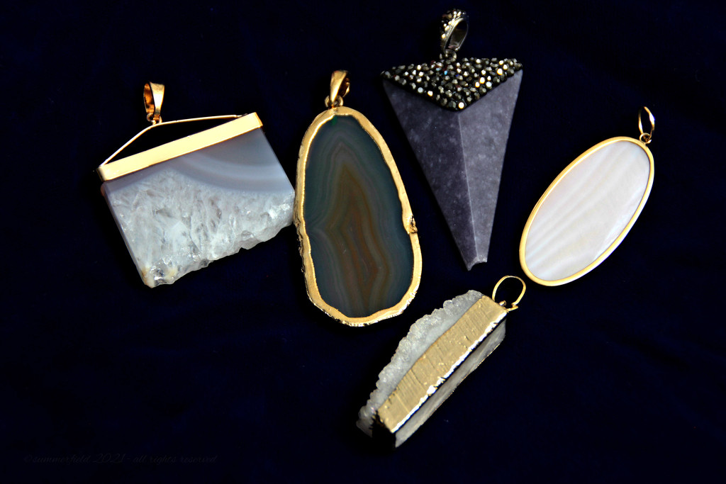 5 pendants by summerfield