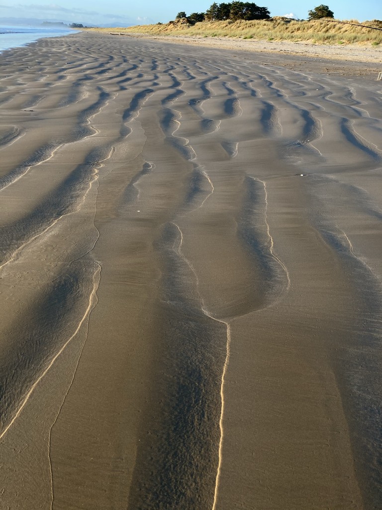 Sand patterns by Dawn