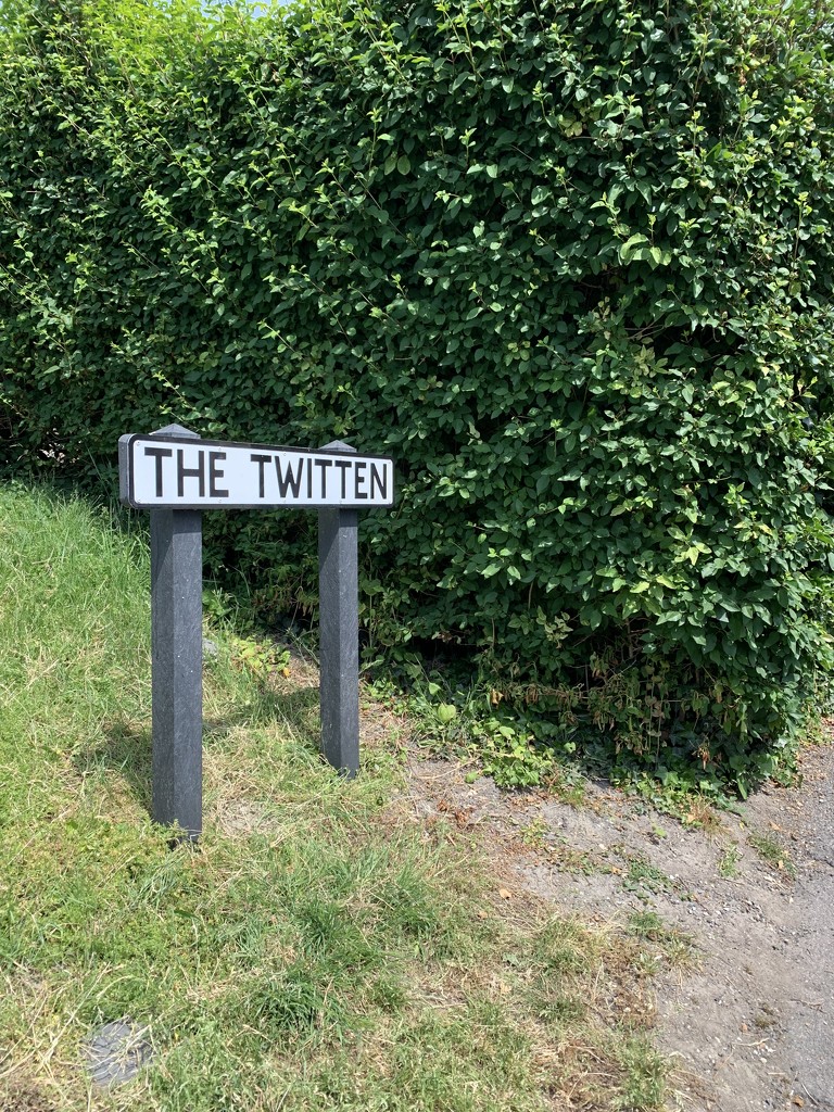 Twitten, alley or ginnel? by judithg