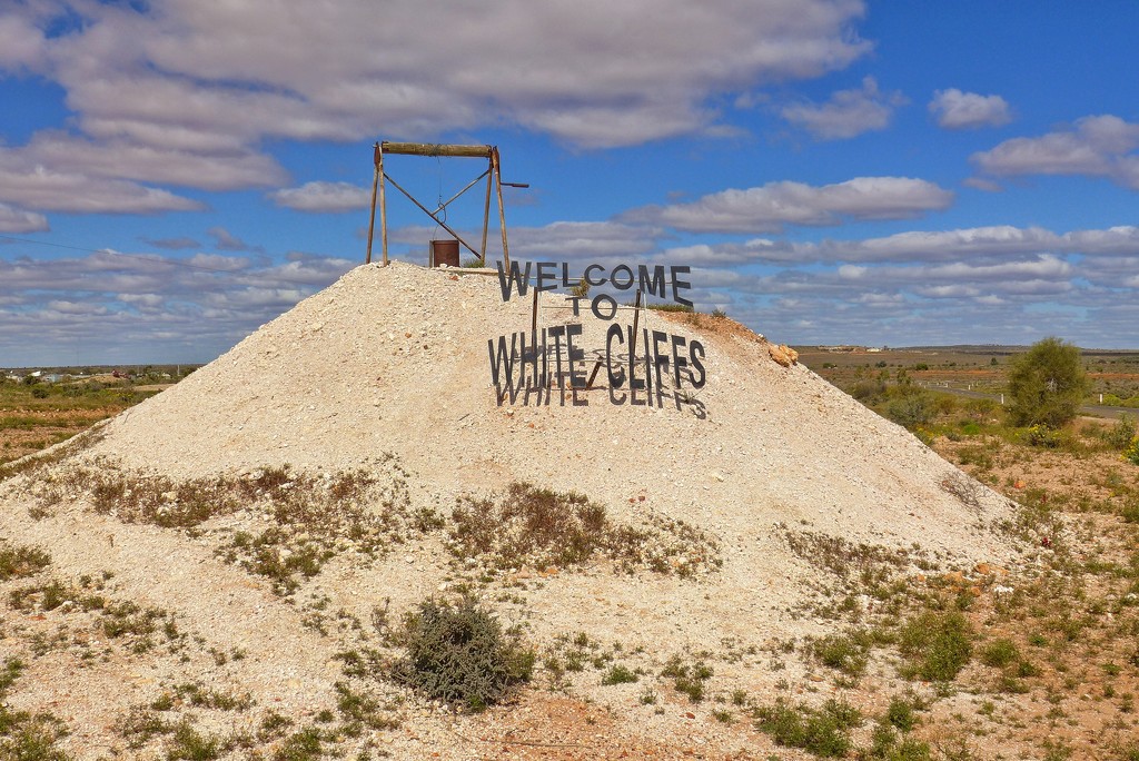 Welcome to White Ciffs by leggzy