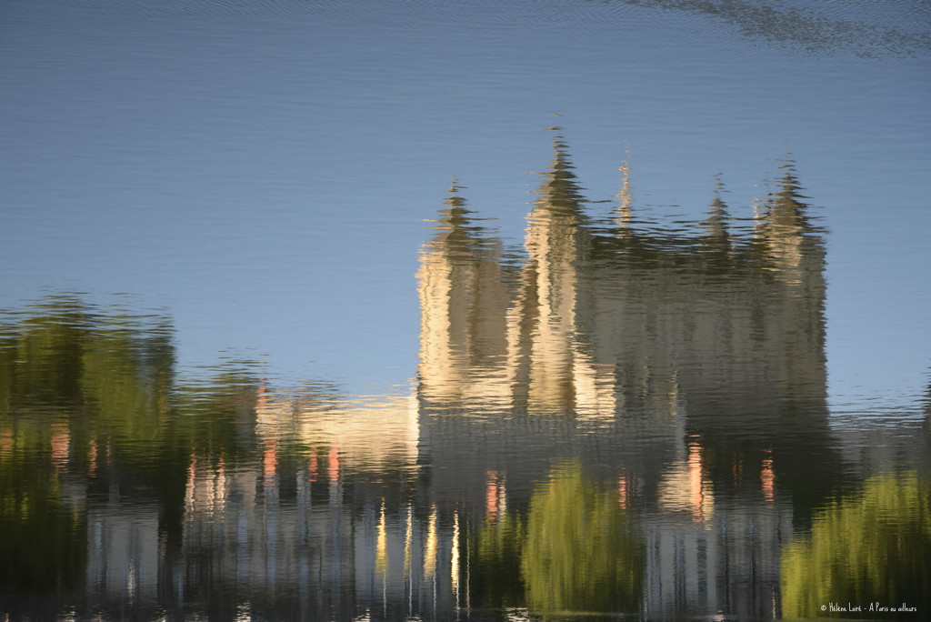 Saumur castle refleted on the Loire by parisouailleurs
