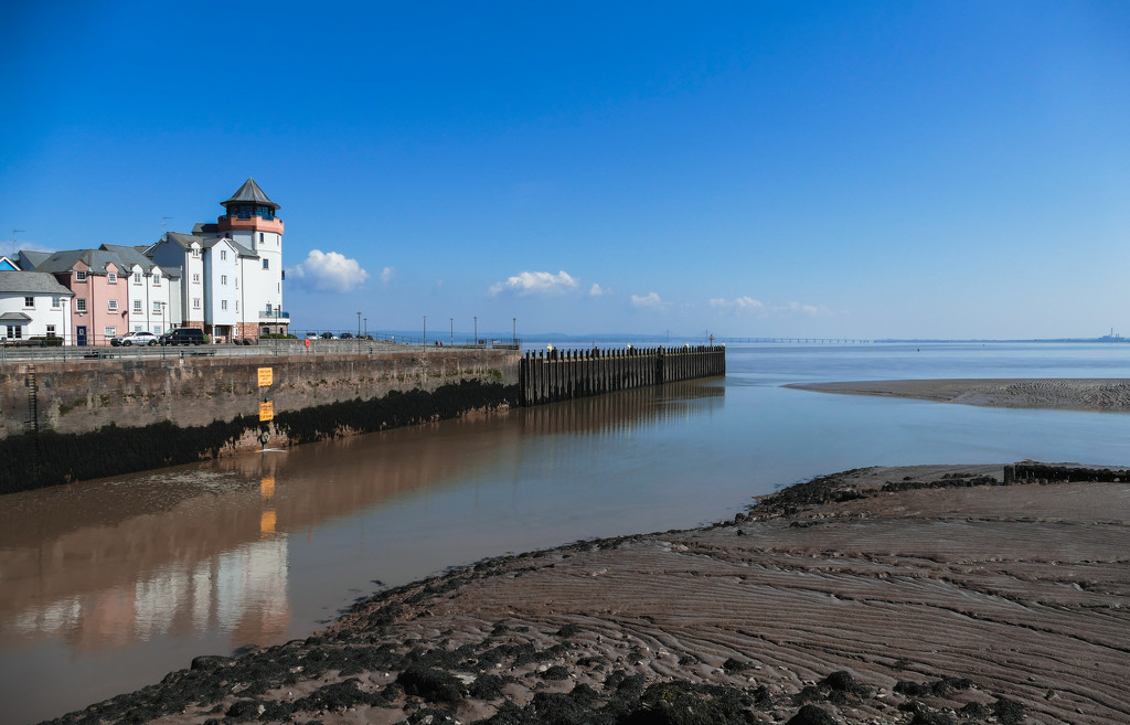 Portishead harbour entrance by cam365pix