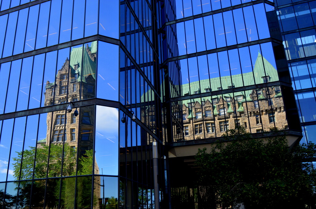 Reflections in Ottawa by jayberg