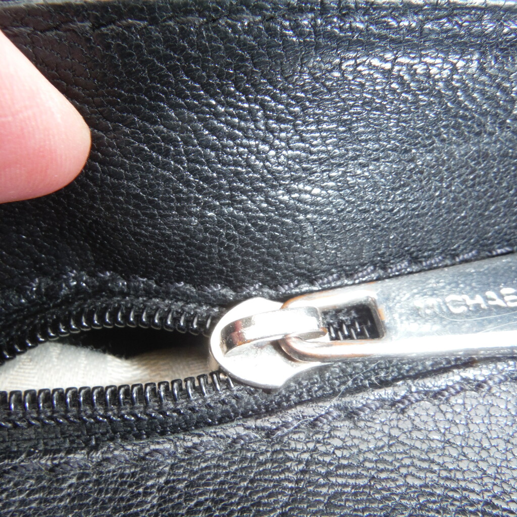 Zipper #1: Handbag by spanishliz