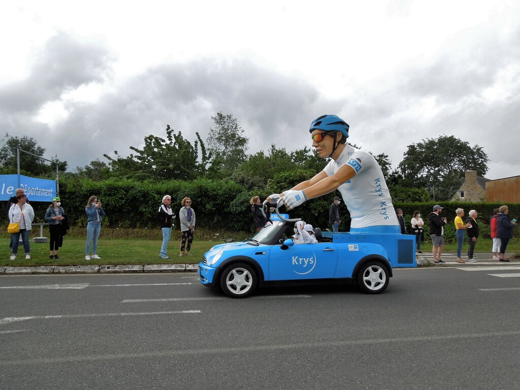 The publicity cavalcade of the Tour de France (2) by etienne