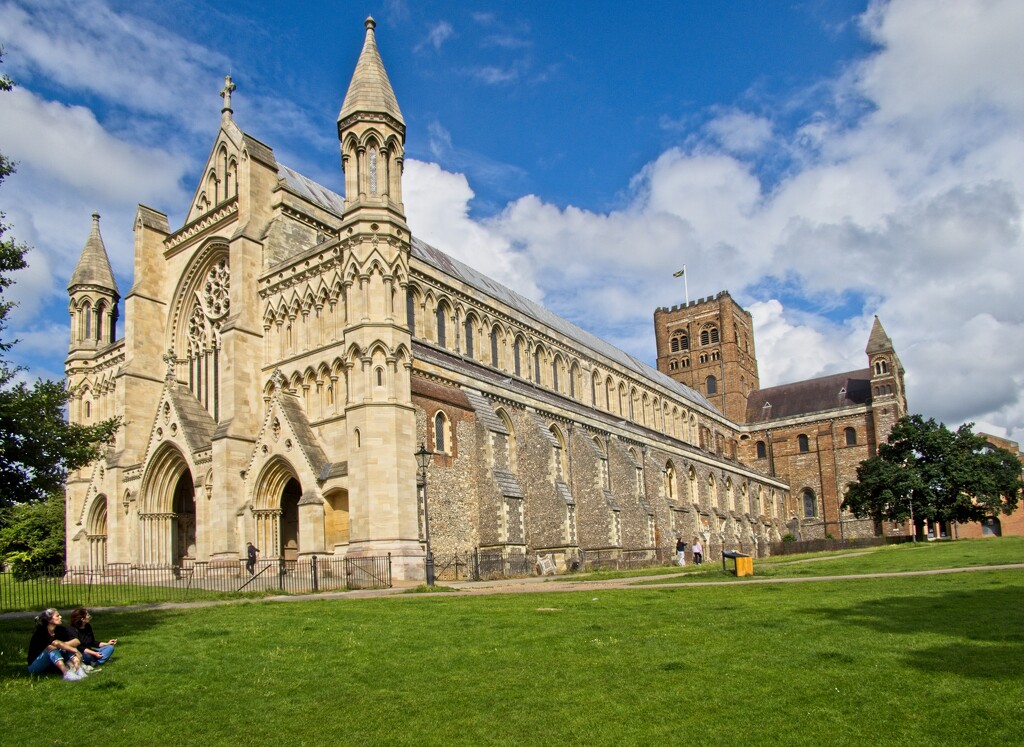 St Albans Cathedral by billyboy
