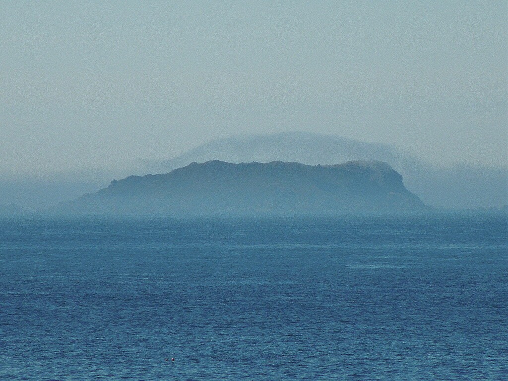 Mist layer over the island by etienne