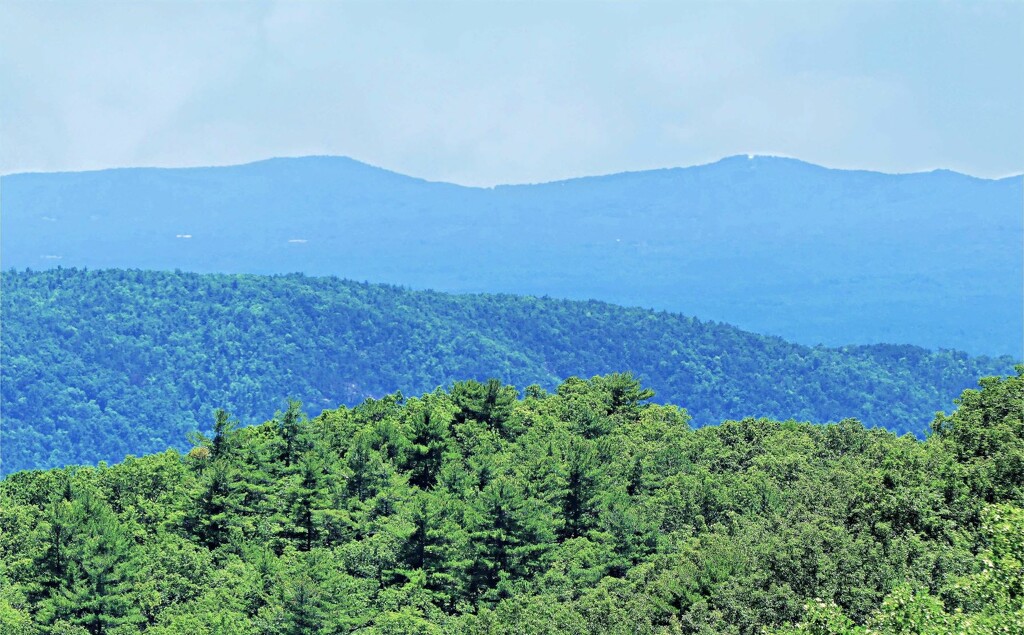 The Blue Ridge Mountains by peggysirk