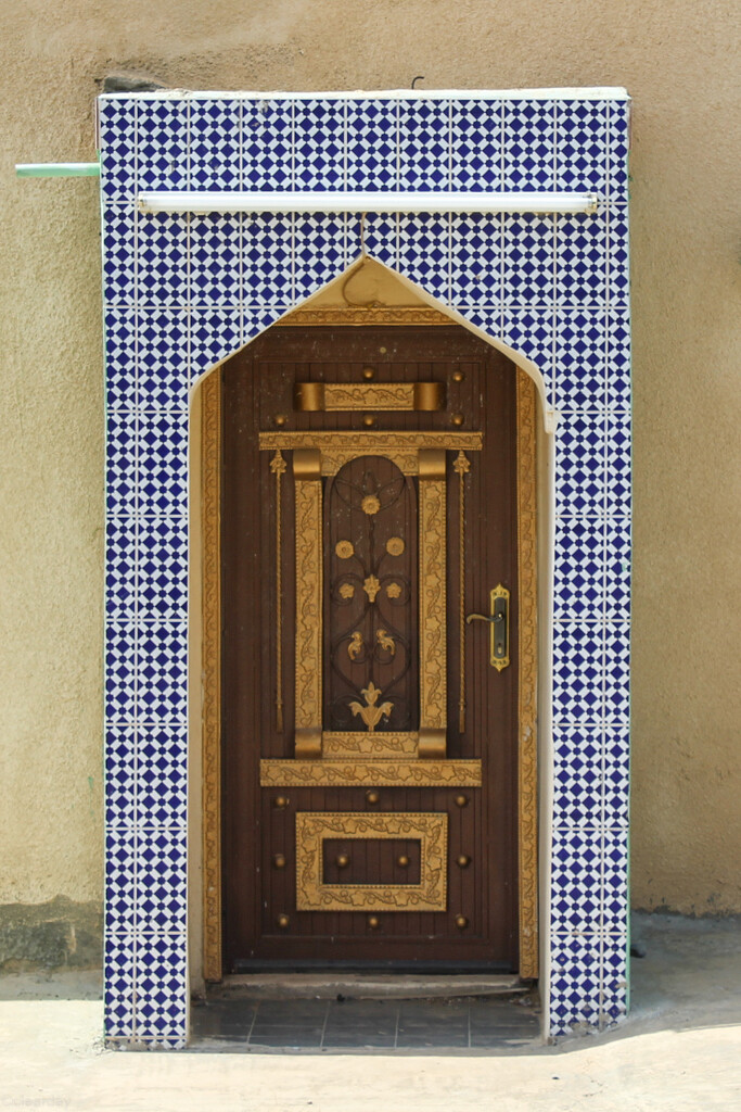 Omani Door #18 by clearday