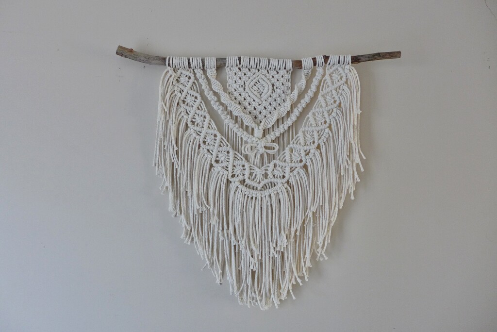 Trying my hand at macrame by leggzy