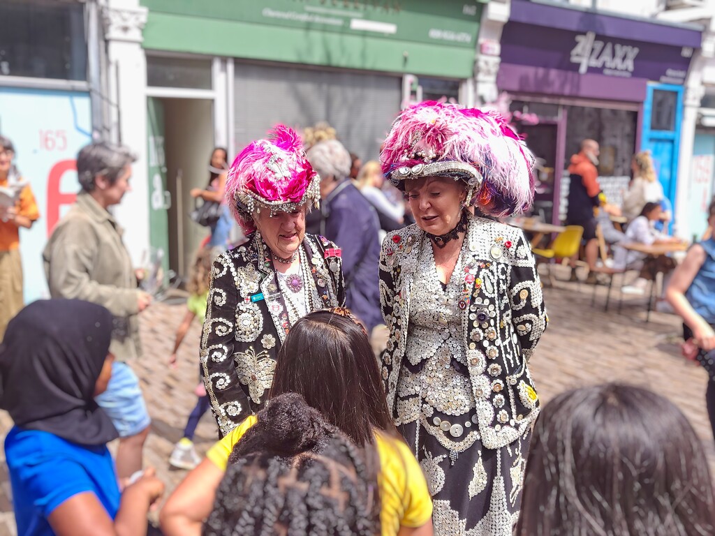 Pearly Queens by billyboy