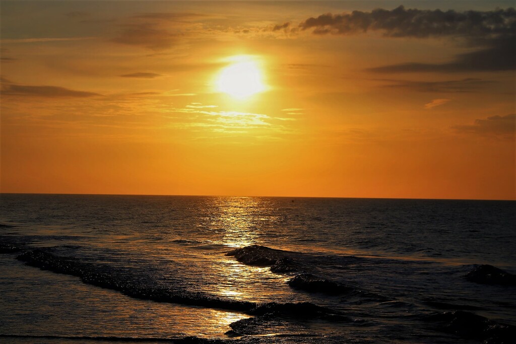 Sunrise Over The Ocean by randy23