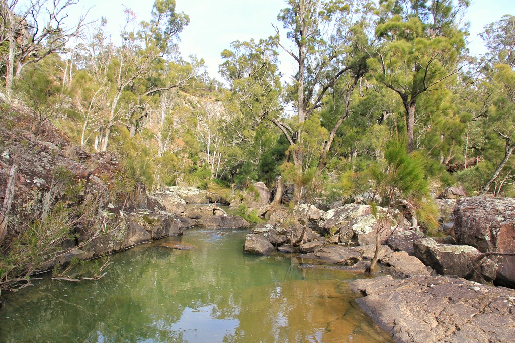 Bungonia Creek by leggzy