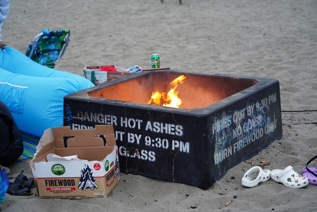 Beach Bonfire by acolyte