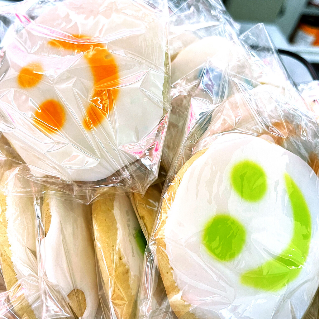 Smiley Face Cookies by yogiw