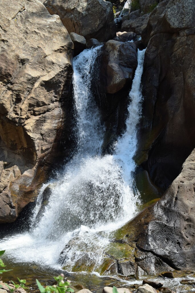 Boulder Falls by sandlily