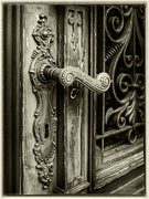 20th Aug 2021 - Decorative door handle 