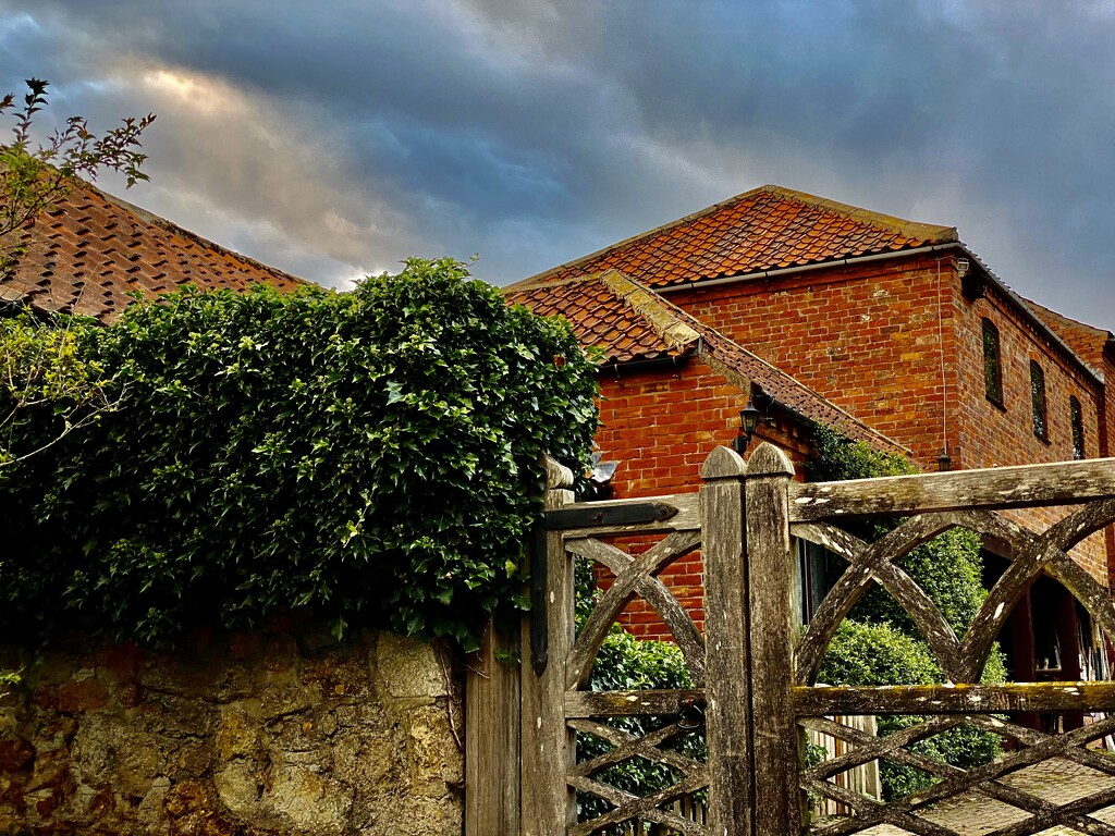 Country cottage and  stables gate  by cafict