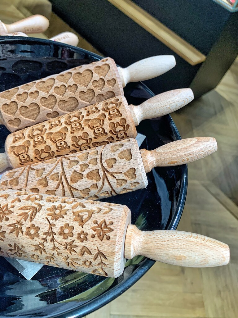 rolling pins with hearts.  by cocobella
