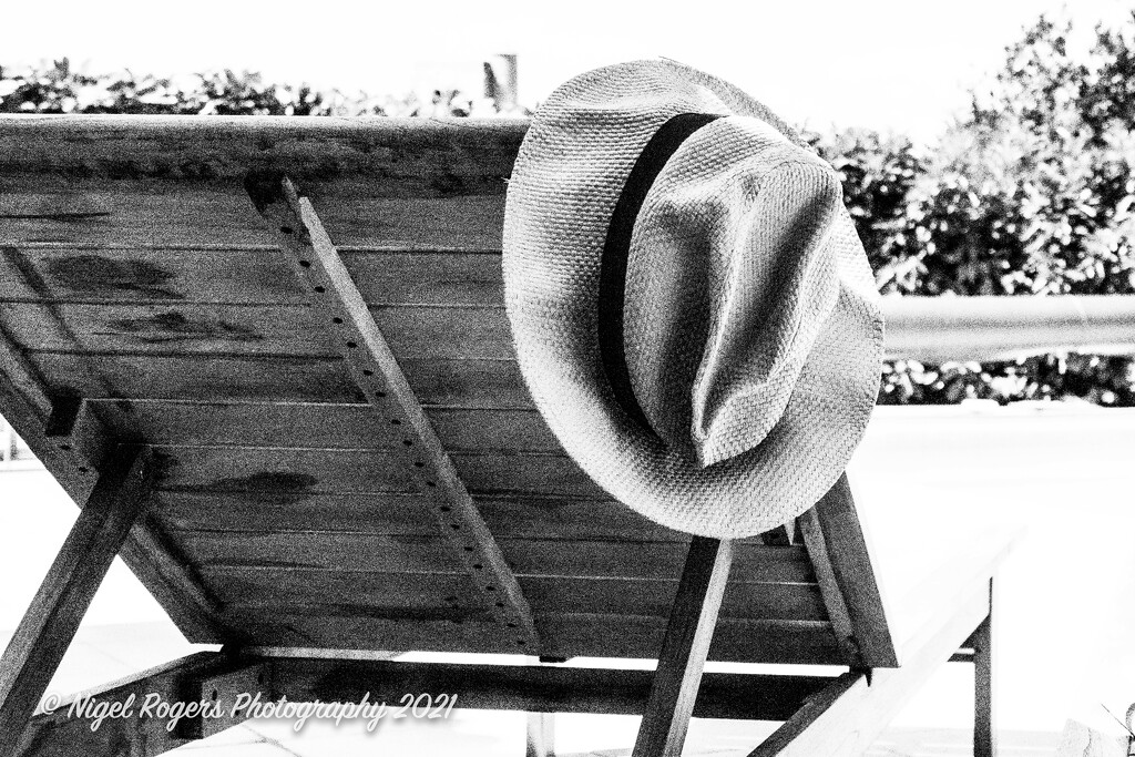 grainy old hat by nigelrogers