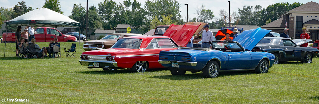 Small town car show  by larrysphotos