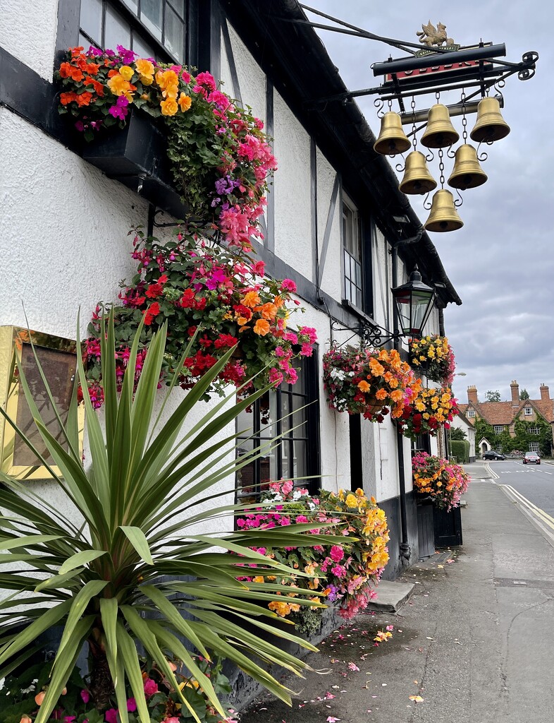 The Six Bells, Thame by tinley23