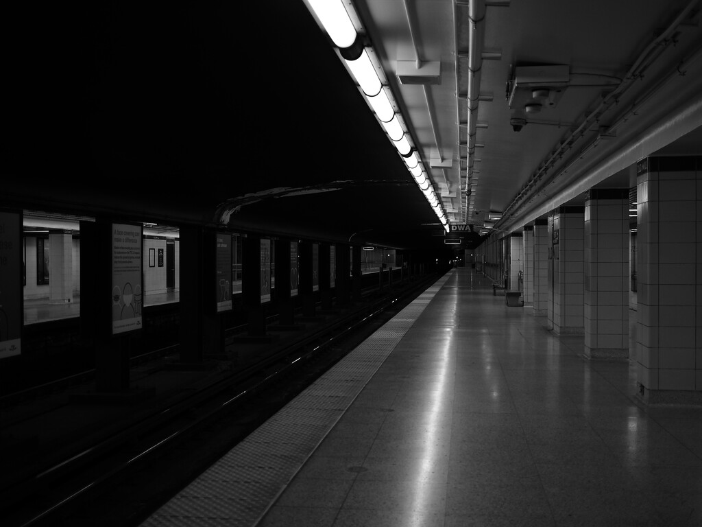 SOOC Subway Station by northy