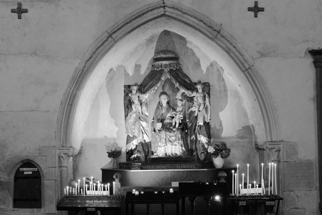 Notre Dame de Paimpont by vignouse