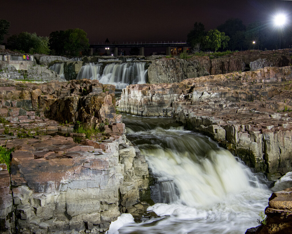Sioux Falls at Night by cwbill