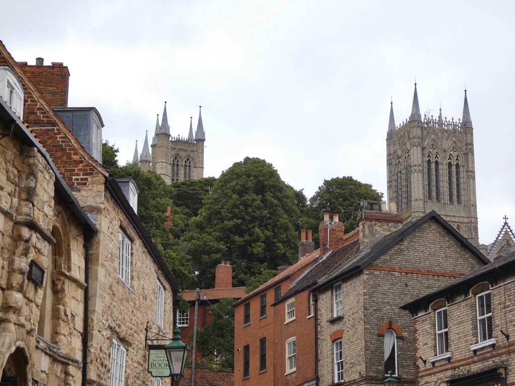 Lincoln Cathedral, UK by g3xbm