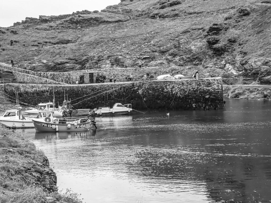 Harbour at Boscastle , Cornwall by mumswaby