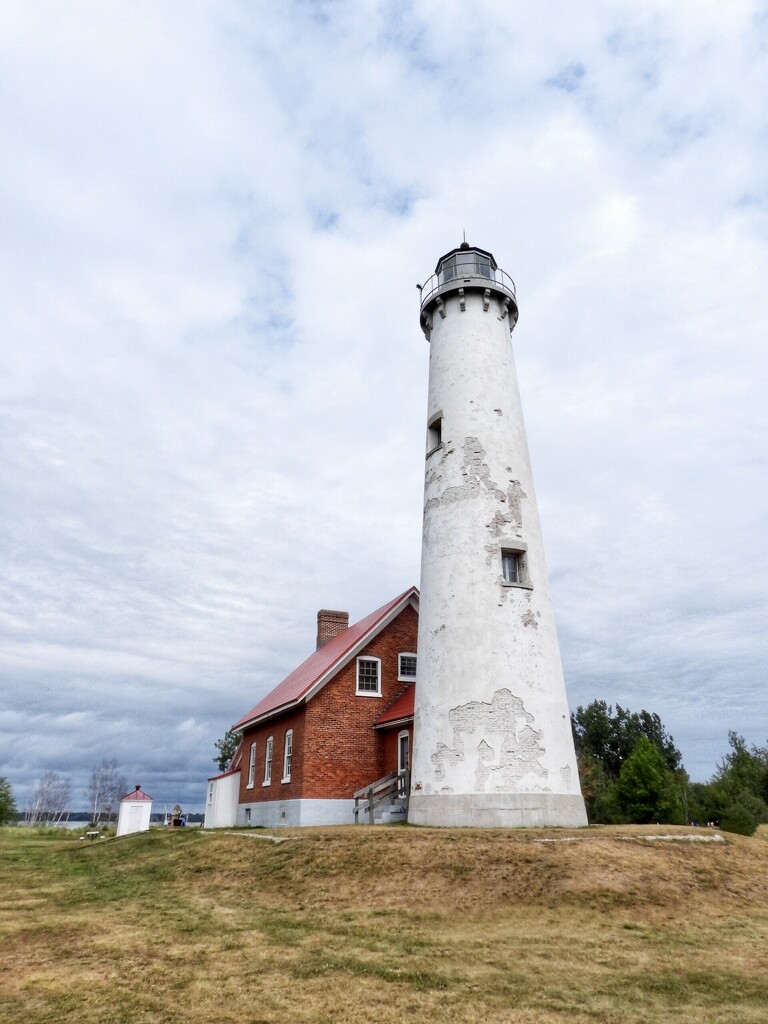 Tawas lighthouse2 by amyk