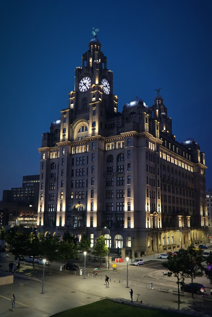 0908 - Liver Building, Liverpool by bob65