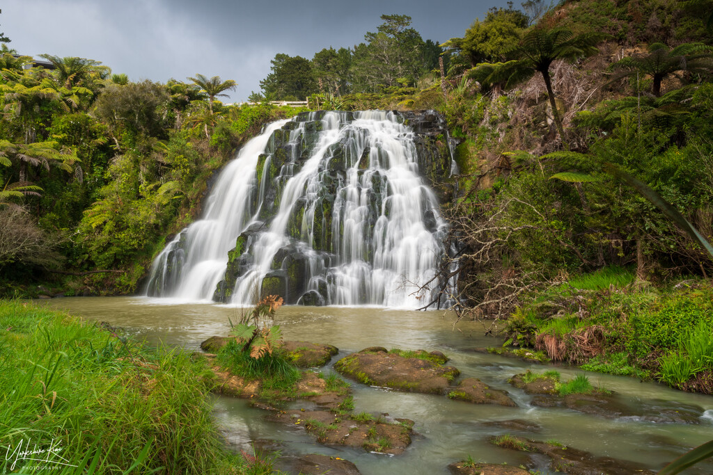 Ohwaroa Falls - A different angle by yorkshirekiwi