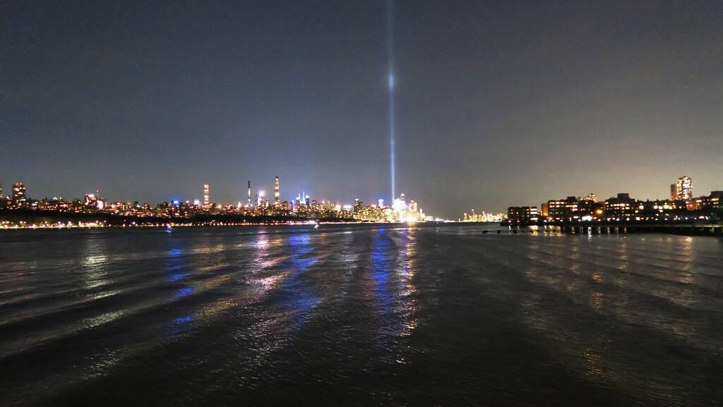 Tribute in Light by april16