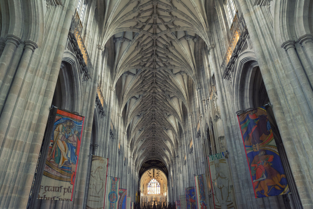 The Great Nave, Winchester Cathedral by rumpelstiltskin