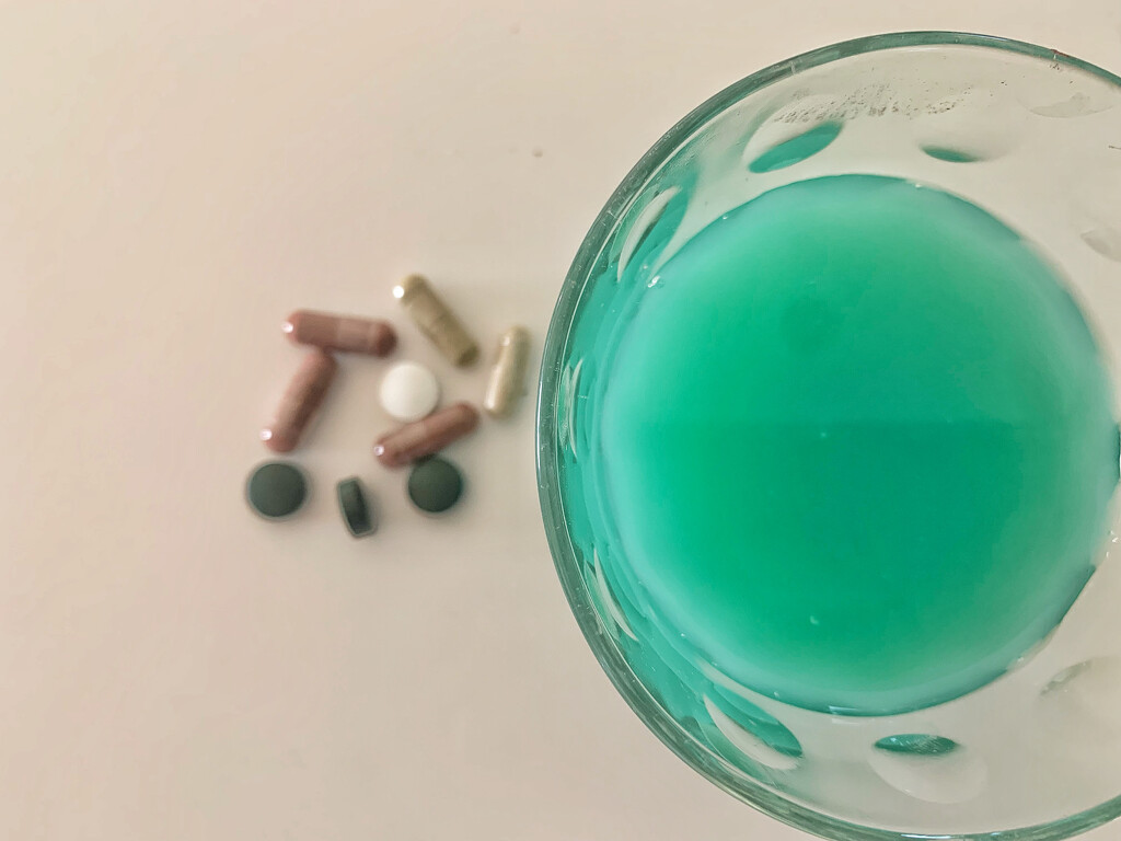Spirulin and pills.  by cocobella