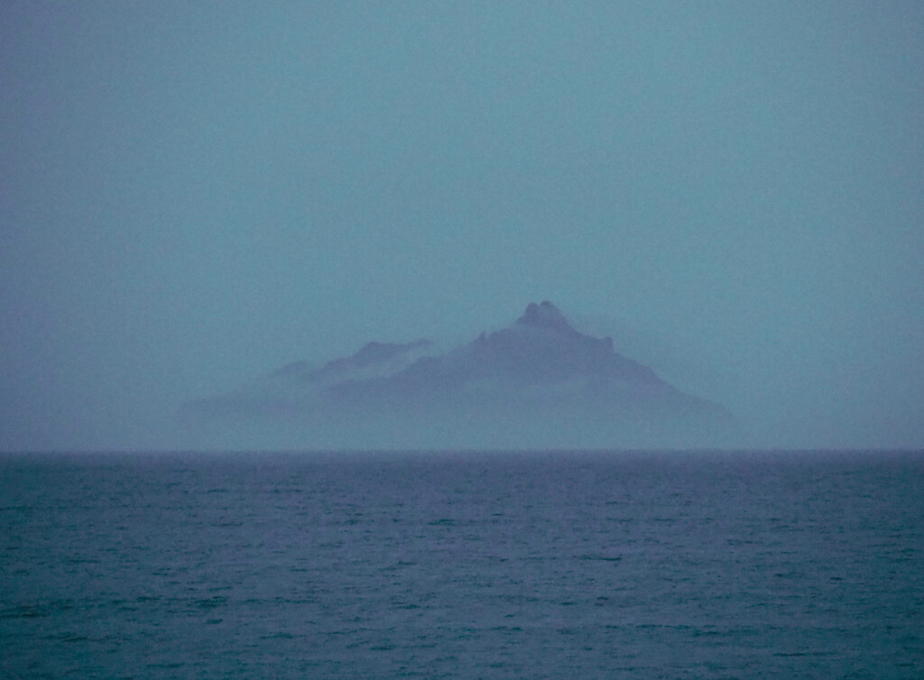 misty seas by christinav